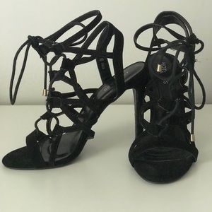 Lolashoetique now “miss Lola” high heels in black